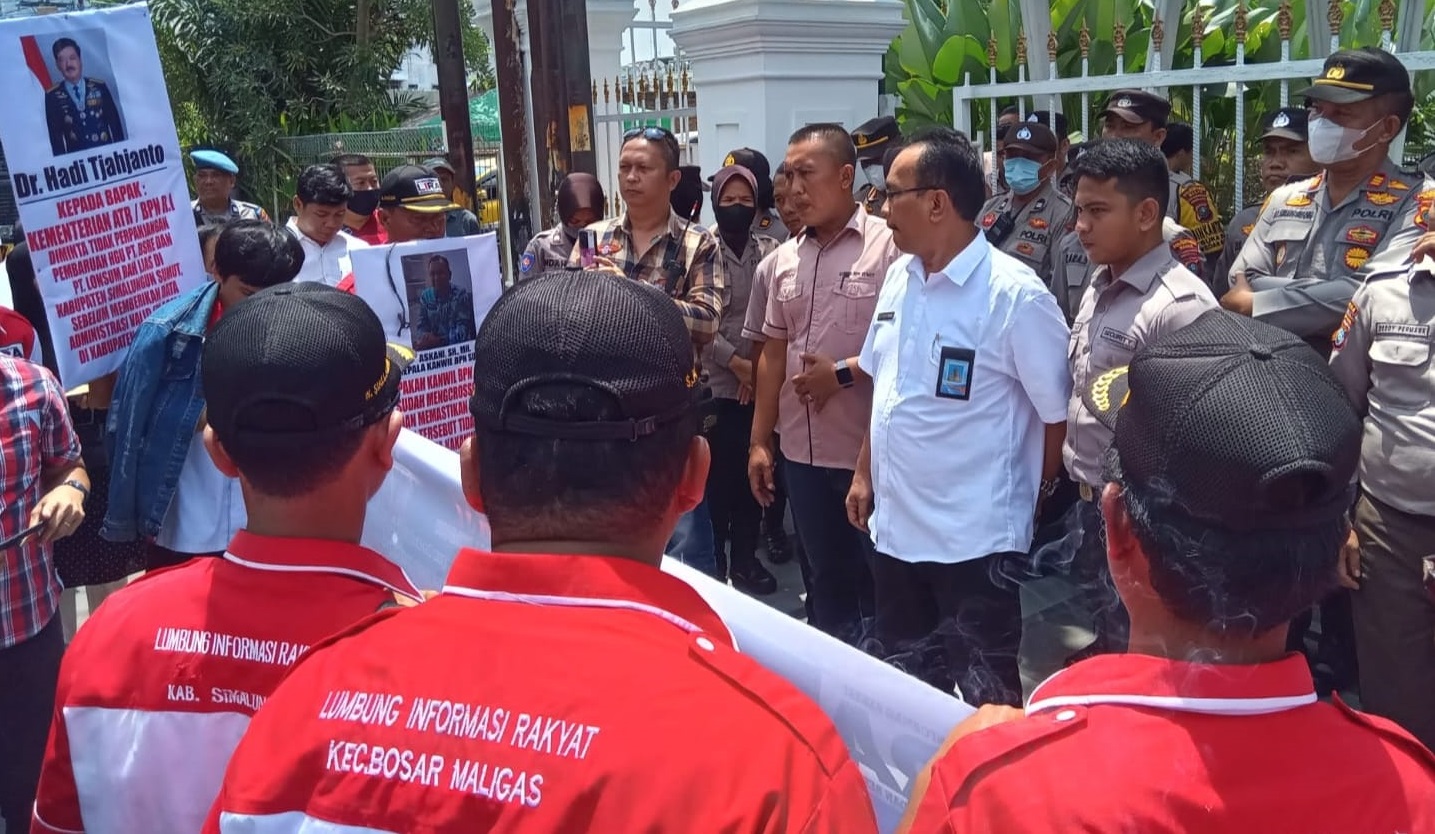Aksi demo massa DPD LIRA Simalungun berjalan aman dan kondusif.