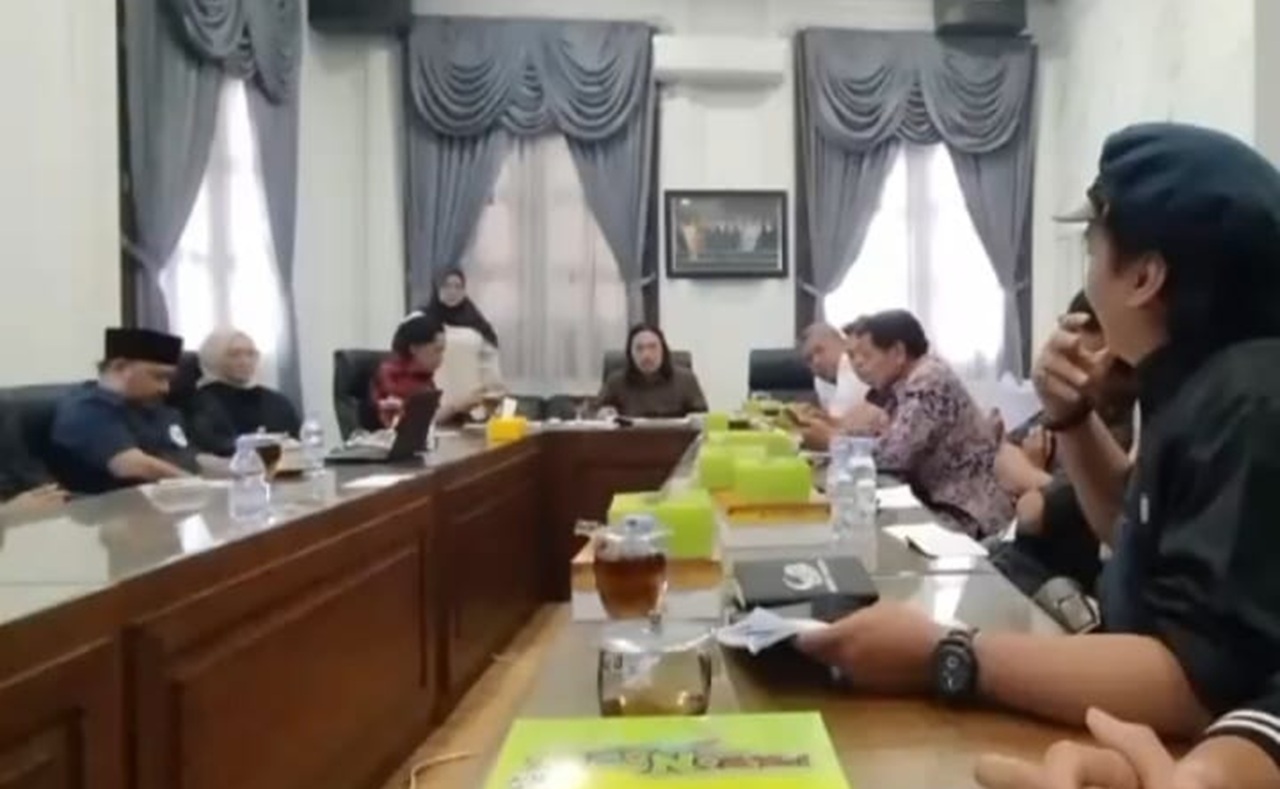 DPD LIRA Malang dalam Pembahasan dengan Pansus RAPERDA DPRD Kota Malang, Senin, 8 Juni 2026.