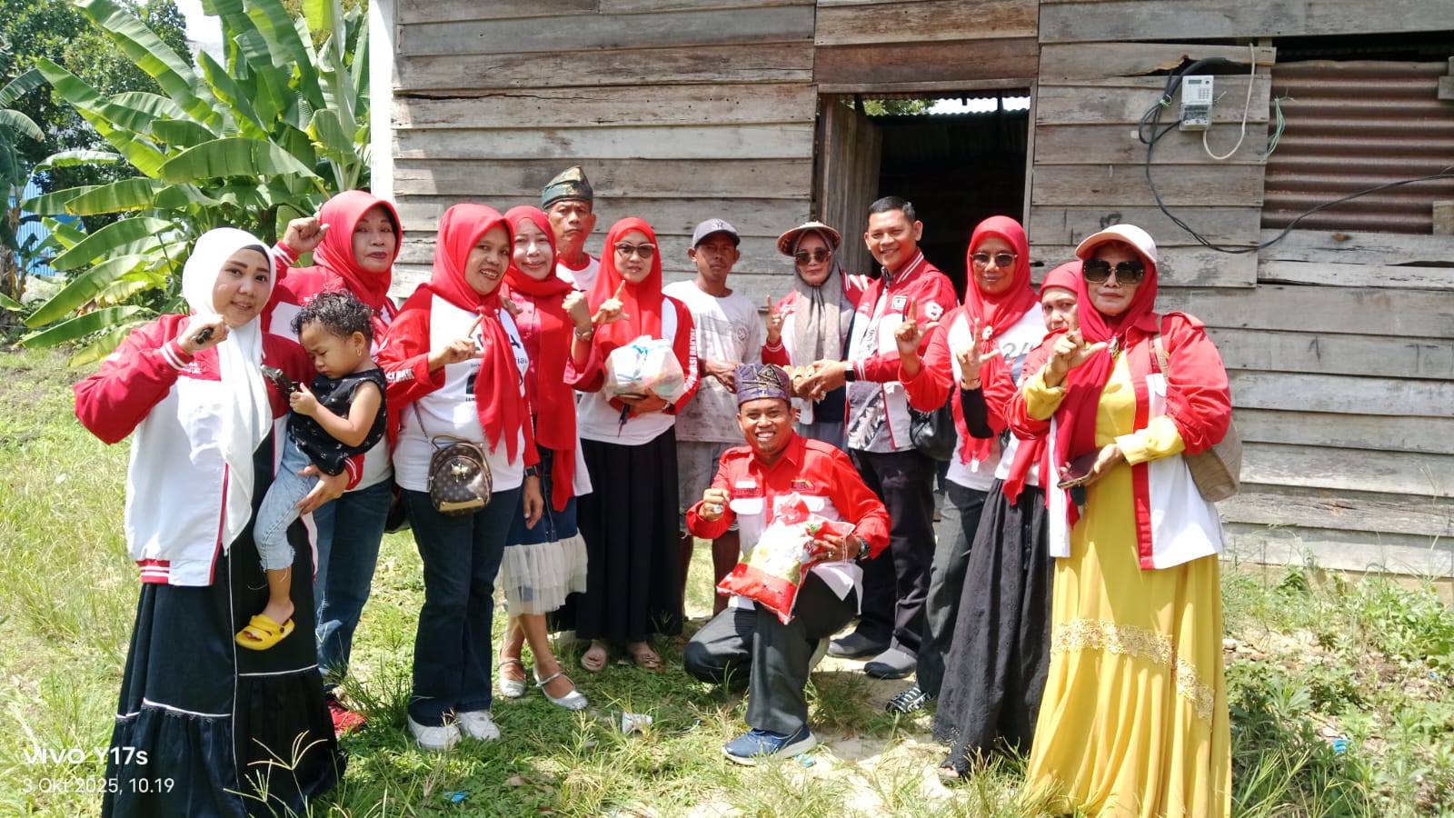 DPD Lumbung Informasi Rakyat (LIRA) Kota Pekanbaru kembali melaksanakan kegiatan sosial bertajuk Jumat Berkah, Jumat (03/10/2025).