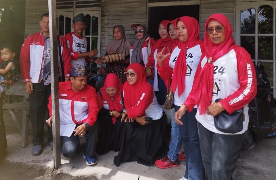 DPD Lumbung Informasi Rakyat (LIRA) Kota Pekanbaru kembali melaksanakan kegiatan sosial bertajuk Jumat Berkah, Jumat (03/10/2025).