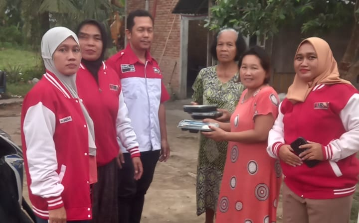 DPW LIRA Sumut Bersama Bank Sumut Berbagi Takjil Gratis