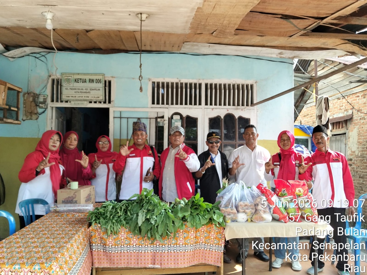 Giat DPD LIRA Kota Pekanbaru Jumat Berbagi, 6 Mei 2026.