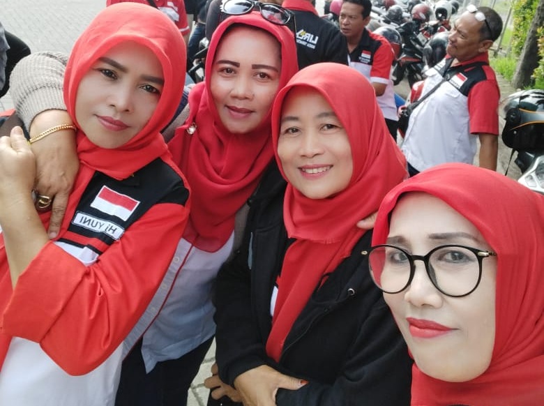 LIRA Mojokerto terlibat aksi anti korupsi bersama LSM lainnya di Mojokerto menuntut pembersihan korupsi di Pemda, Selasa (9/12).